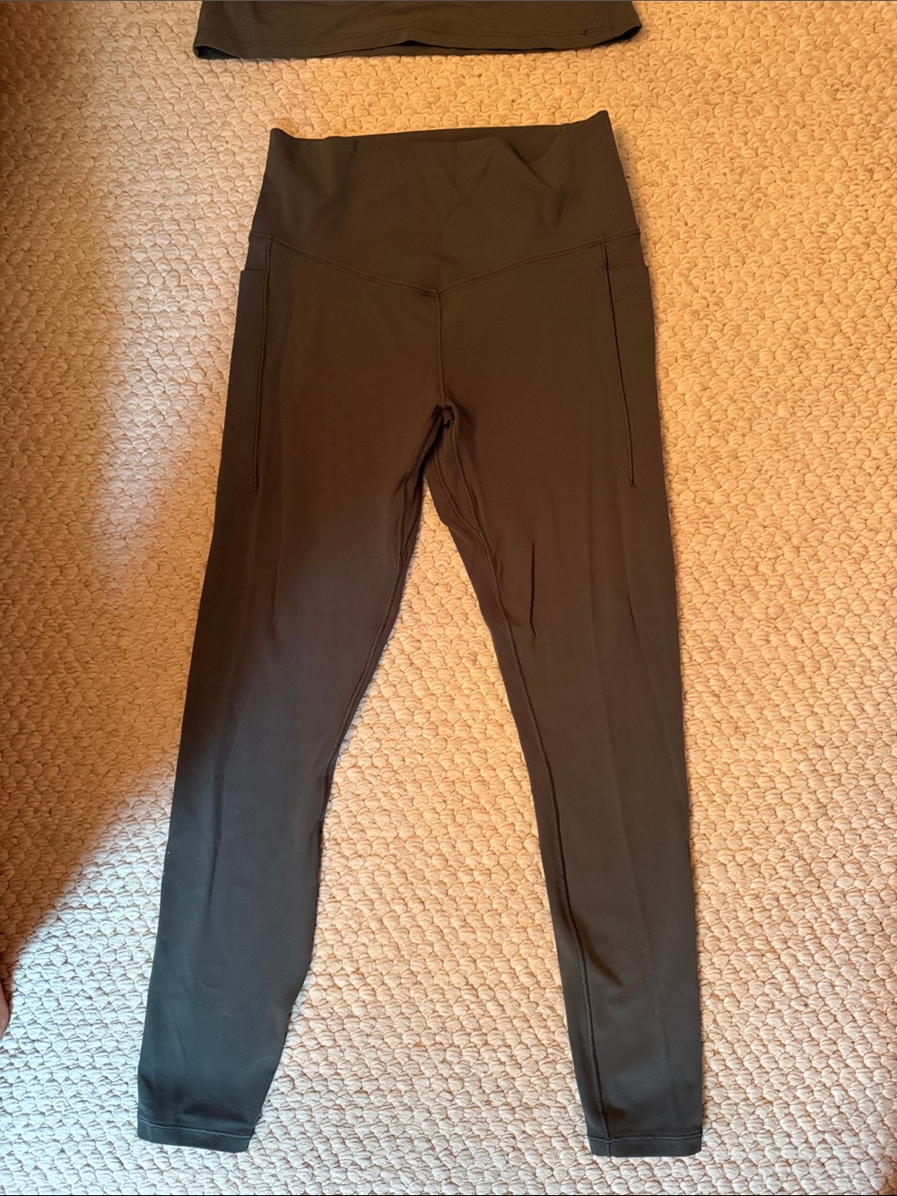 Vuori AllTheForm pocket leggings